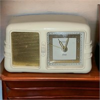 Art Deco Rensie Musical Lucite Wind Up Clock