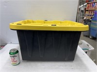 HDX 12 gallon tough tote