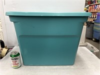 Sterilite blue tub