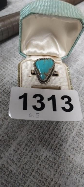 INDIAN SILVER AND TURQUOISE RING SIZE 6.5