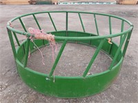 HW Brand Round Feeder