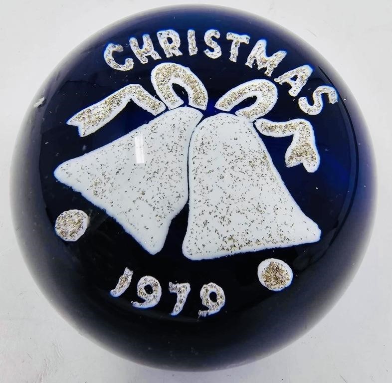 Wheaton Village 1979 Ltd Christmas Paperweight