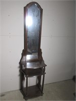 SMALL ANTIQUE HALL STAND WITH MIRROR