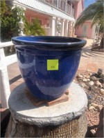 Blue planter pot #408