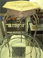 Decorative Metal Base Wicker Top Plant Stand