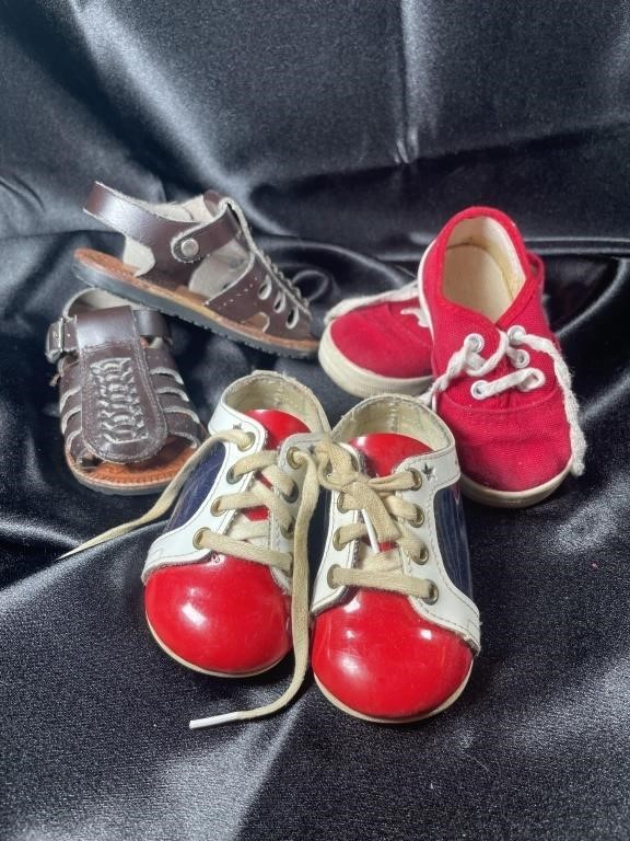 VTG Size 3 Leather Baby Shoes