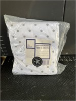 Gray polkadot, twin XL sheet set