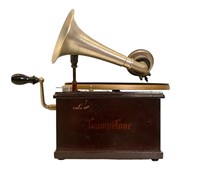 Trumpetone Table-Top Horn Gramophone, 1918