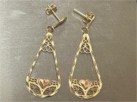 10k. Black Hills Gold Earrings 2.12 Grams