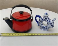 Enamel Ware Kettle , Blue and White Donut Shaped