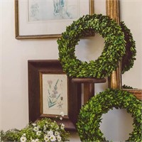 NEW! $56 Boxwood Wreath 17 inch