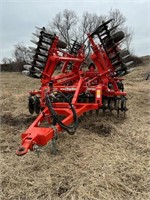 Kuhn Krause 8000 Excelerator Tillage Disk