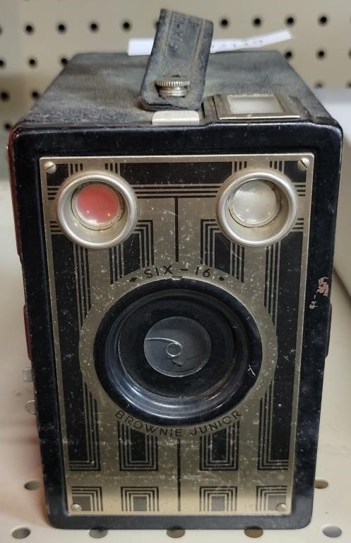 KODAK BROWNIE JUNIOR CAMERA