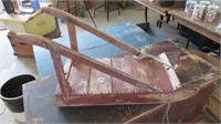 EARLY CHILD'S HAND SLEIGH