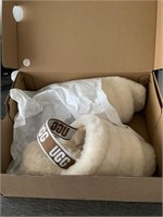 Brand new UGGs slippers, size 6
