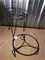 2 small plant stands