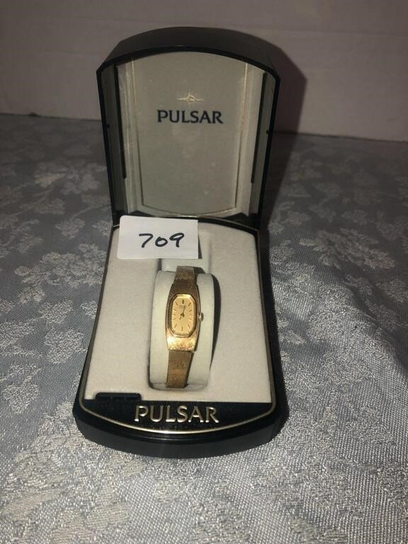 Pulsar watch