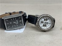 (2) fossil watches
