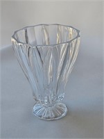 VINTAGE HEAVY CRYSTAL VASE