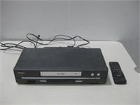 Hitachi VCR W/Remote Powers On See Info