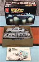 AMT Back To The Future 1/24 scale model kit