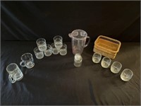 Kitchen / Glassware & Basket
