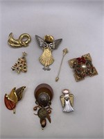 PIN/BROOCH LOT OF 8