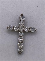 STERLING SILVER CROSS PENDANT