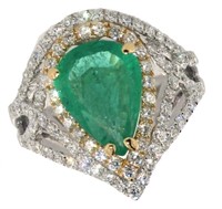 18k Gold 3.76 ct Natural Emerald & Diamond Ring