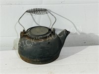 cast iron kettle - damaged spout