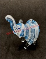 Glass pipe blue and white striped elephant