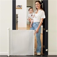 C3192  Momcozy Retractable Baby Gate 33 x 55