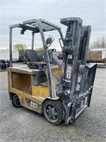 Cat 5,000 IB Electric Forklift