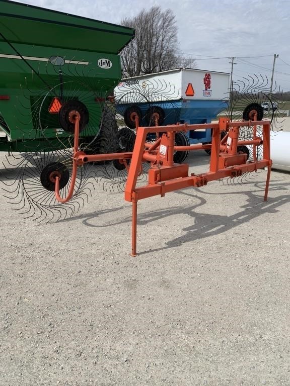 Befco Hay Rake/ 8 wheel, 3 point hitch, little