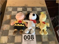 TY beanie babies, of Charlie Brown, snoopy, and