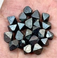 135 CTs Beautiful Magnetite Crystals