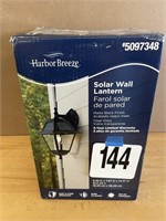 HARBOR BREEZE SOLAR WALL LANTERN