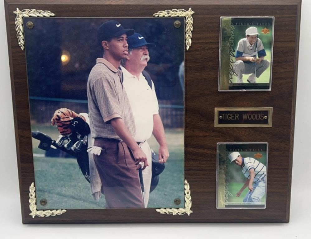Framed Tiger Woods photo & trading cards