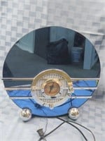 Thomas Museum Series Model TPC-109 replica radio,
