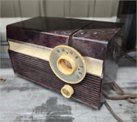 Vintage Philco tube radio