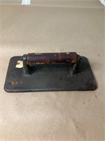 CAST BACON PRESS WITH WOODEN HANDLE