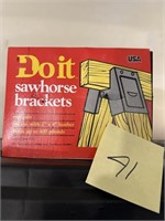 Sawhorse brackets