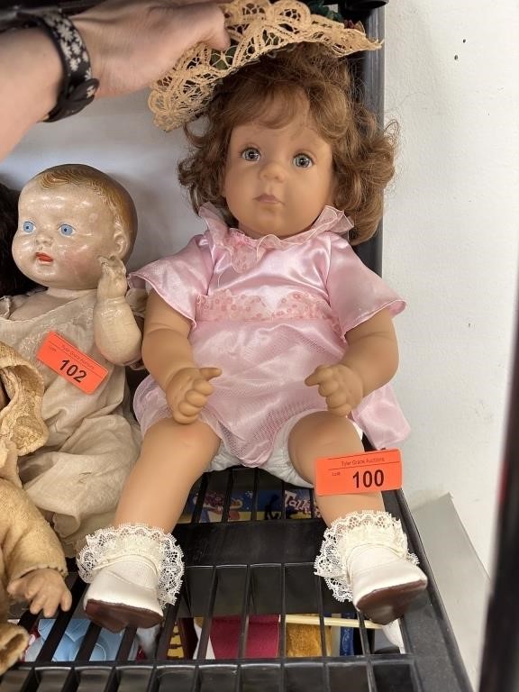 FRI DOLL SPECIALTY AUCTION