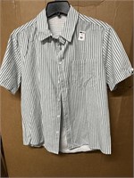 size medium men shirt
