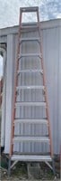 Werner Fiberglass 10ft Step Ladder (orange