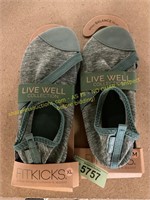 Adults Med,XL Live well fitkicks footware