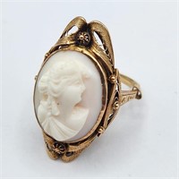 10k Gold Cameo Ring