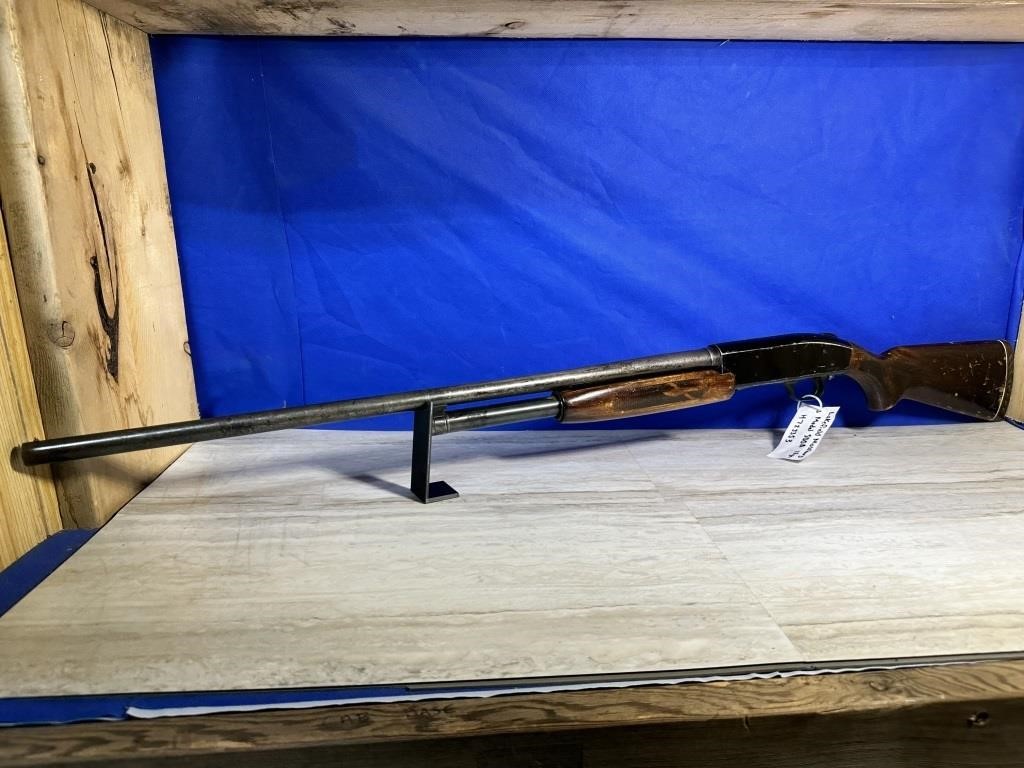 GUN : LakeField Mossberg Model 500A 12ga