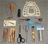 Sewing accessory lot