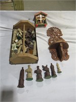 renaissance chess pieces with elephant rooks